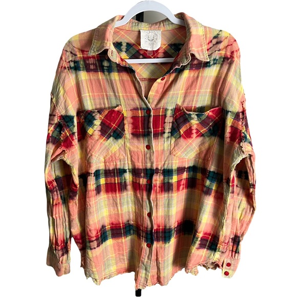 Fantastic Fawn Oversized Bleached Plaid Flannel Button Top Shirt Size Small - Picture 1 of 8